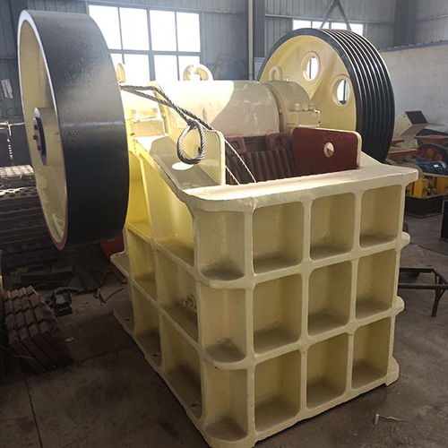 探索PE鄂式破碎機(jī)價(jià)格 超偉建材機(jī)械廠產(chǎn)品與建筑陶瓷制品銷售